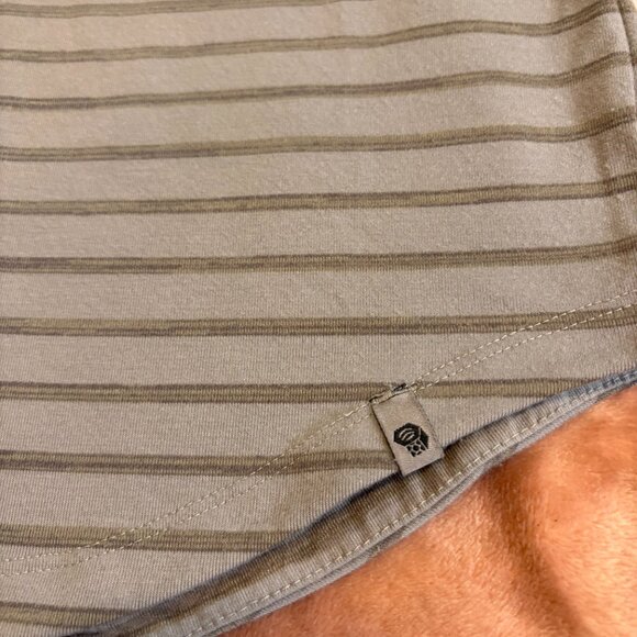 Mountain Hardware Women's Gray Stripe Sleeveless Top Split Back Size XS #177 - Picture 7 of 8